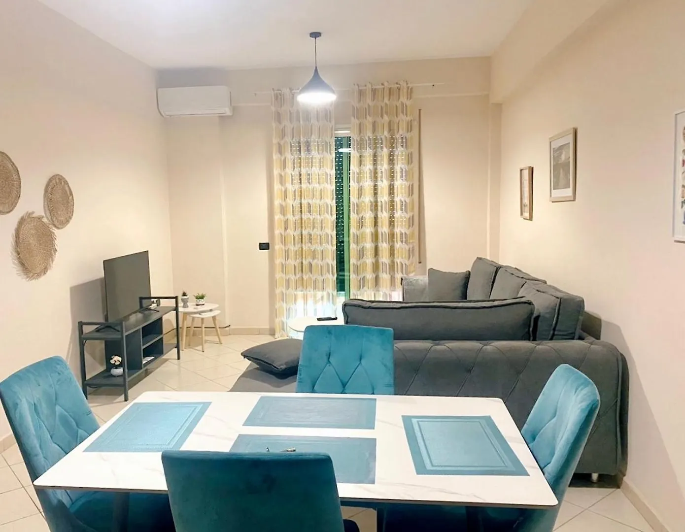 22 Sea Side Apartment Durrës